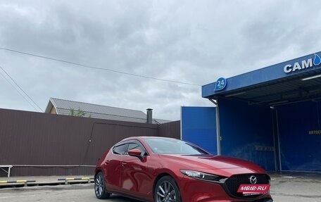 Mazda 3, 2019 год, 2 050 000 рублей, 3 фотография