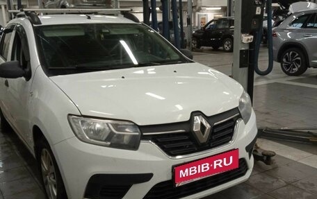 Renault Logan II, 2019 год, 886 000 рублей, 2 фотография