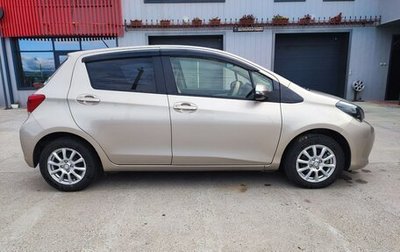 Toyota Vitz, 2014 год, 1 050 000 рублей, 1 фотография