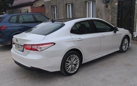 Toyota Camry, 2019 год, 2 200 000 рублей, 10 фотография