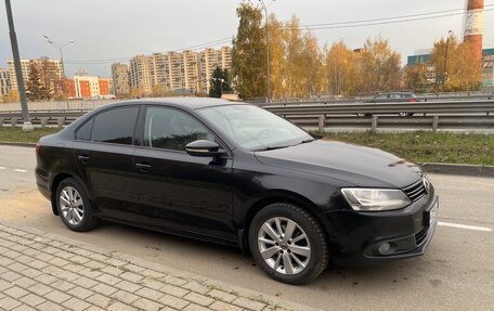 Volkswagen Jetta VI, 2013 год, 980 000 рублей, 3 фотография