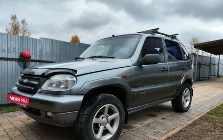 Chevrolet Niva I рестайлинг, 2005 год, 300 000 рублей, 2 фотография