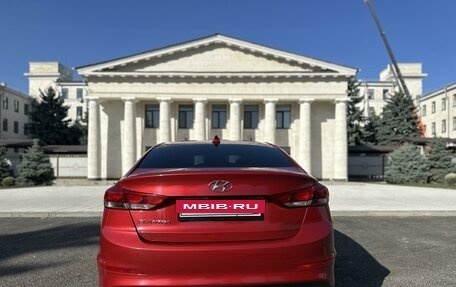 Hyundai Elantra VI рестайлинг, 2018 год, 1 850 000 рублей, 10 фотография