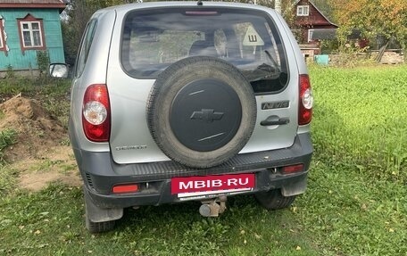 Chevrolet Niva I рестайлинг, 2012 год, 650 000 рублей, 2 фотография