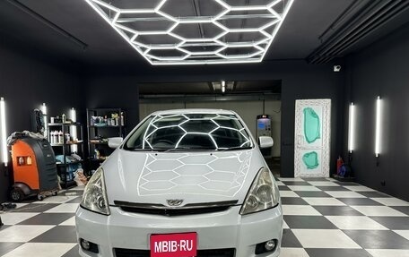 Toyota Wish II, 2005 год, 980 000 рублей, 2 фотография