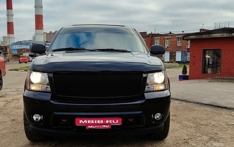 Chevrolet Tahoe III, 2008 год, 1 900 000 рублей, 1 фотография