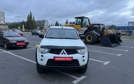 Mitsubishi L200 IV рестайлинг, 2012 год, 2 000 000 рублей, 1 фотография