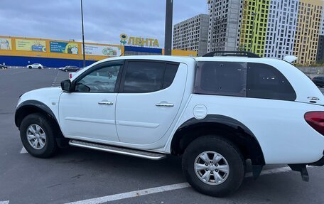 Mitsubishi L200 IV рестайлинг, 2012 год, 2 000 000 рублей, 4 фотография