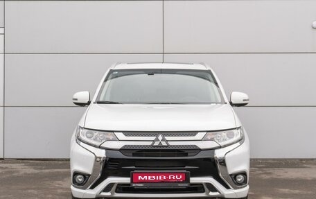 Mitsubishi Outlander III рестайлинг 3, 2022 год, 3 199 000 рублей, 3 фотография