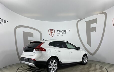 Volvo V40 II рестайлинг, 2015 год, 1 225 000 рублей, 6 фотография