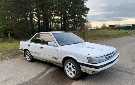 Toyota Vista, 1989 год, 100 000 рублей, 1 фотография