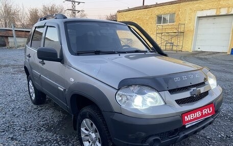 Chevrolet Niva I рестайлинг, 2012 год, 660 000 рублей, 2 фотография