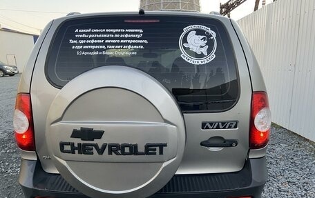 Chevrolet Niva I рестайлинг, 2012 год, 660 000 рублей, 5 фотография