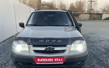 Chevrolet Niva I рестайлинг, 2012 год, 660 000 рублей, 7 фотография