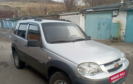 Chevrolet Niva I рестайлинг, 2011 год, 700 000 рублей, 2 фотография