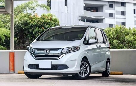 Honda Freed II, 2019 год, 1 190 000 рублей, 1 фотография