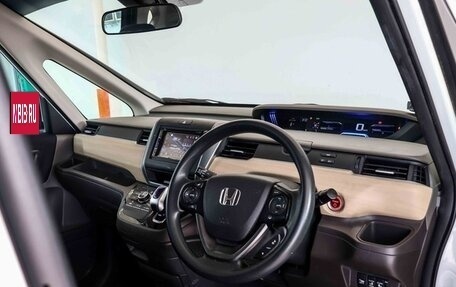 Honda Freed II, 2019 год, 1 190 000 рублей, 6 фотография