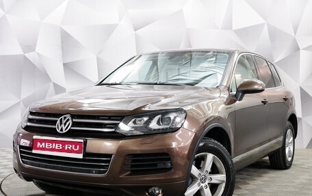 Volkswagen Touareg III, 2011 год, 2 099 000 рублей, 1 фотография