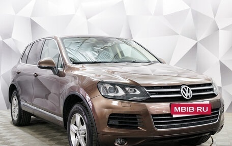 Volkswagen Touareg III, 2011 год, 2 099 000 рублей, 7 фотография