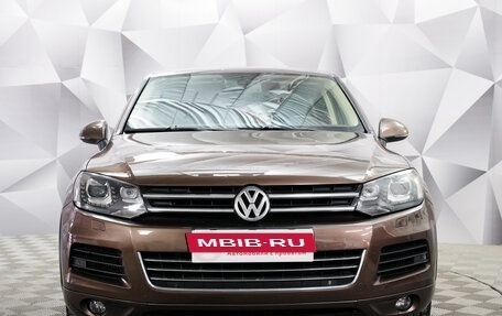 Volkswagen Touareg III, 2011 год, 2 099 000 рублей, 8 фотография