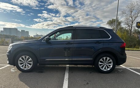 Volkswagen Tiguan II, 2017 год, 2 390 000 рублей, 2 фотография