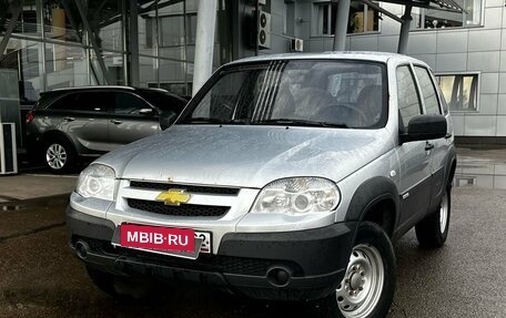 Chevrolet Niva I рестайлинг, 2012 год, 585 000 рублей, 1 фотография