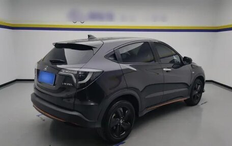 Honda Vezel, 2021 год, 1 699 999 рублей, 3 фотография