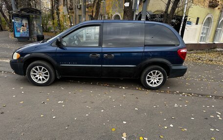 Chrysler Voyager IV, 2001 год, 339 000 рублей, 2 фотография