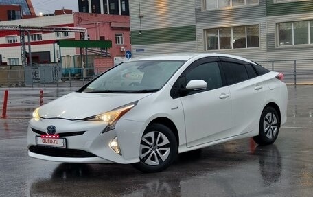 Toyota Prius IV XW50, 2016 год, 1 599 000 рублей, 5 фотография