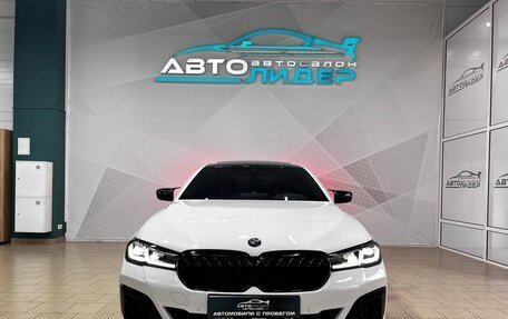 BMW 5 серия, 2021 год, 5 999 000 рублей, 3 фотография