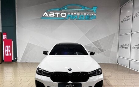 BMW 5 серия, 2021 год, 5 999 000 рублей, 2 фотография