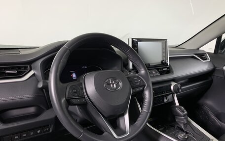 Toyota RAV4, 2021 год, 4 399 000 рублей, 12 фотография