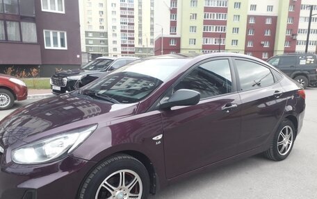 Hyundai Solaris II рестайлинг, 2012 год, 865 000 рублей, 1 фотография