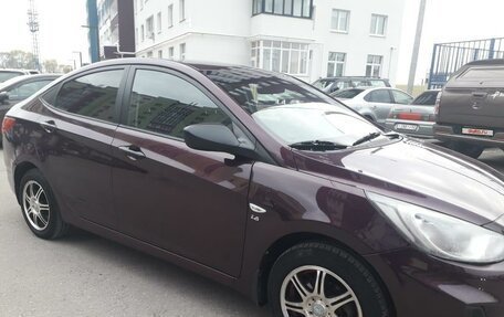 Hyundai Solaris II рестайлинг, 2012 год, 865 000 рублей, 14 фотография