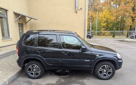 Chevrolet Niva I рестайлинг, 2015 год, 750 000 рублей, 4 фотография