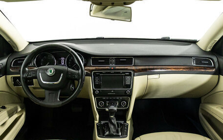 Skoda Superb III рестайлинг, 2011 год, 1 248 667 рублей, 13 фотография