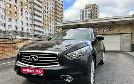 Infiniti QX70, 2016 год, 2 450 000 рублей, 1 фотография