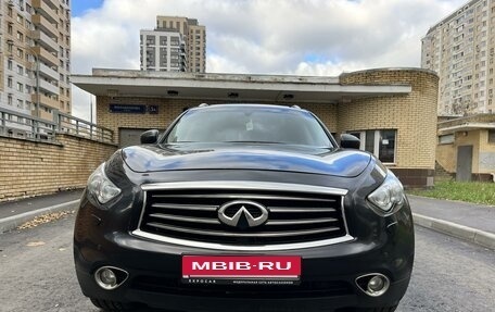 Infiniti QX70, 2016 год, 2 450 000 рублей, 2 фотография