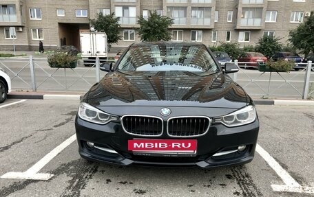 BMW 3 серия, 2012 год, 2 100 000 рублей, 2 фотография