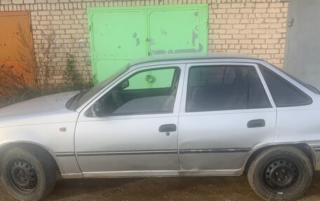 Daewoo Nexia I рестайлинг, 2004 год, 140 000 рублей, 2 фотография