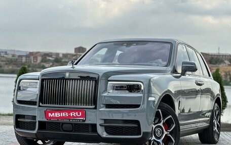 Rolls-Royce Cullinan, 2021 год, 60 000 000 рублей, 1 фотография