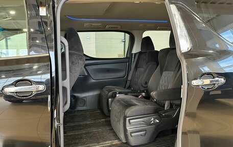 Toyota Alphard III, 2019 год, 4 699 000 рублей, 17 фотография