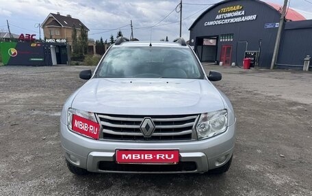 Renault Duster I рестайлинг, 2014 год, 800 000 рублей, 1 фотография