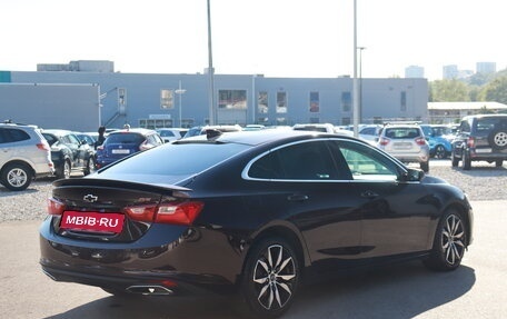 Chevrolet Malibu IX, 2019 год, 1 500 000 рублей, 2 фотография