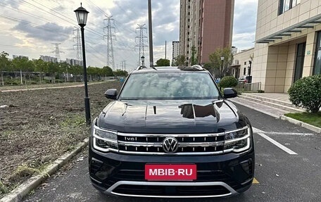 Volkswagen Teramont I, 2021 год, 4 350 000 рублей, 2 фотография