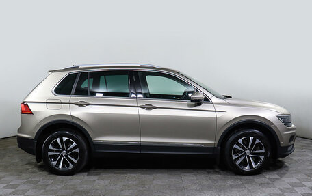 Volkswagen Tiguan II, 2019 год, 3 098 000 рублей, 4 фотография