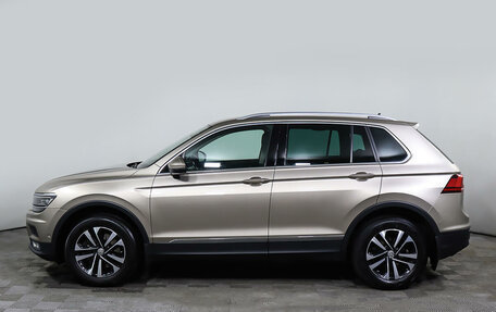 Volkswagen Tiguan II, 2019 год, 3 098 000 рублей, 8 фотография