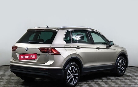 Volkswagen Tiguan II, 2019 год, 3 098 000 рублей, 5 фотография