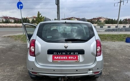 Renault Duster I рестайлинг, 2014 год, 800 000 рублей, 2 фотография