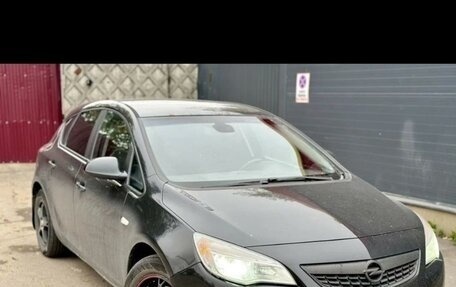 Opel Astra J, 2010 год, 650 000 рублей, 2 фотография